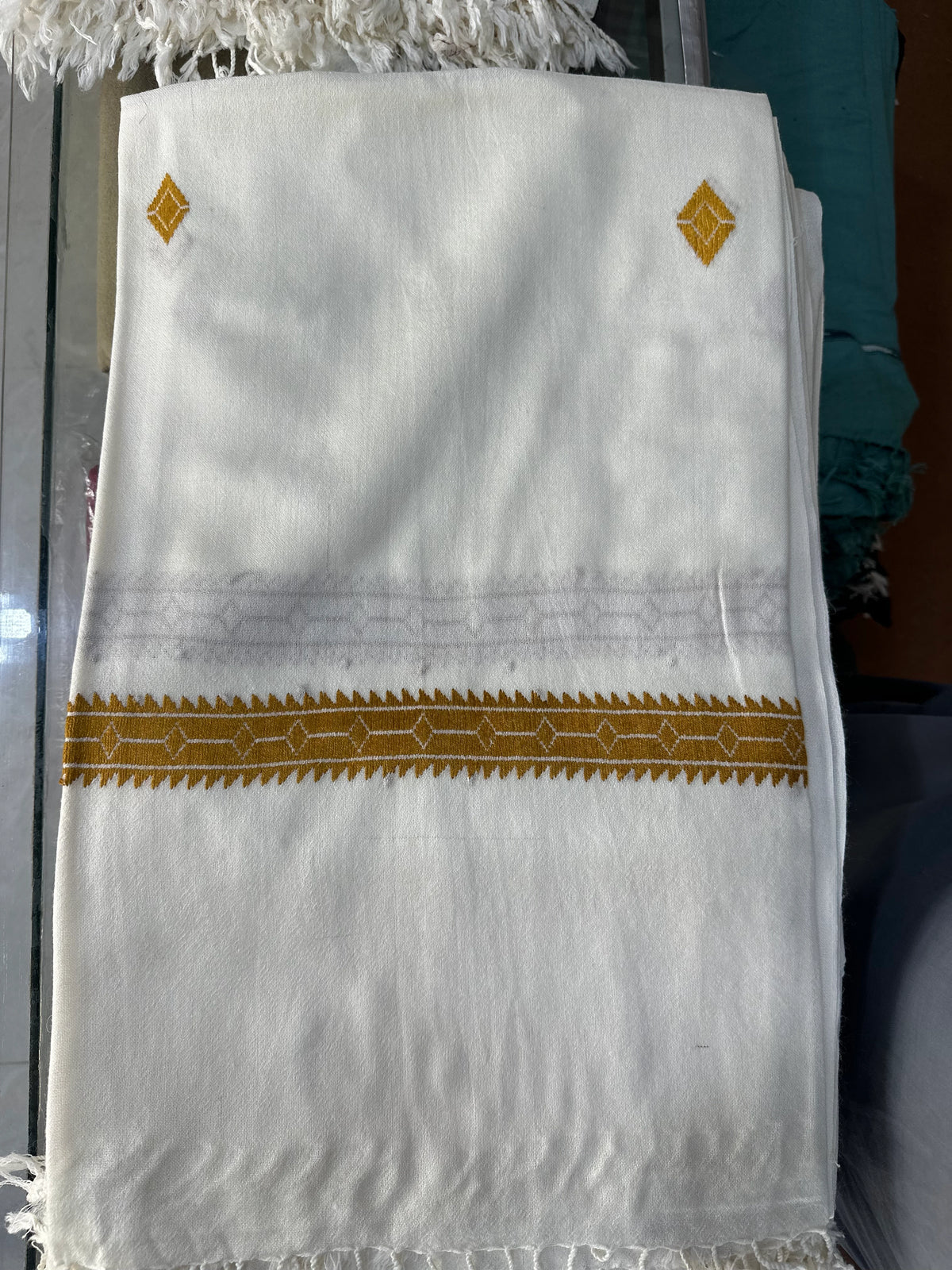 Zardad premium female wool shawl (White)