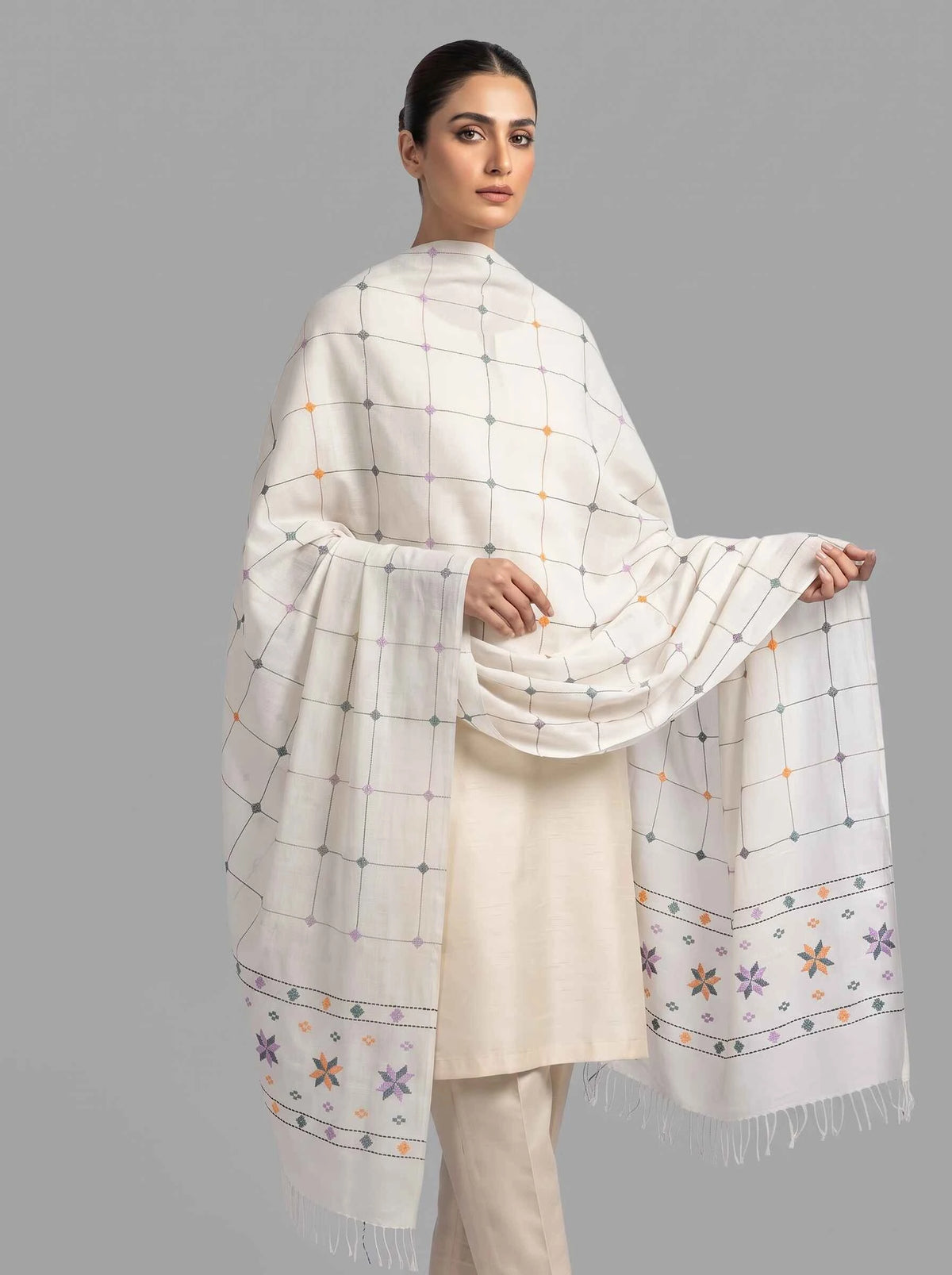 Zardad Elite female wool shawl (White)