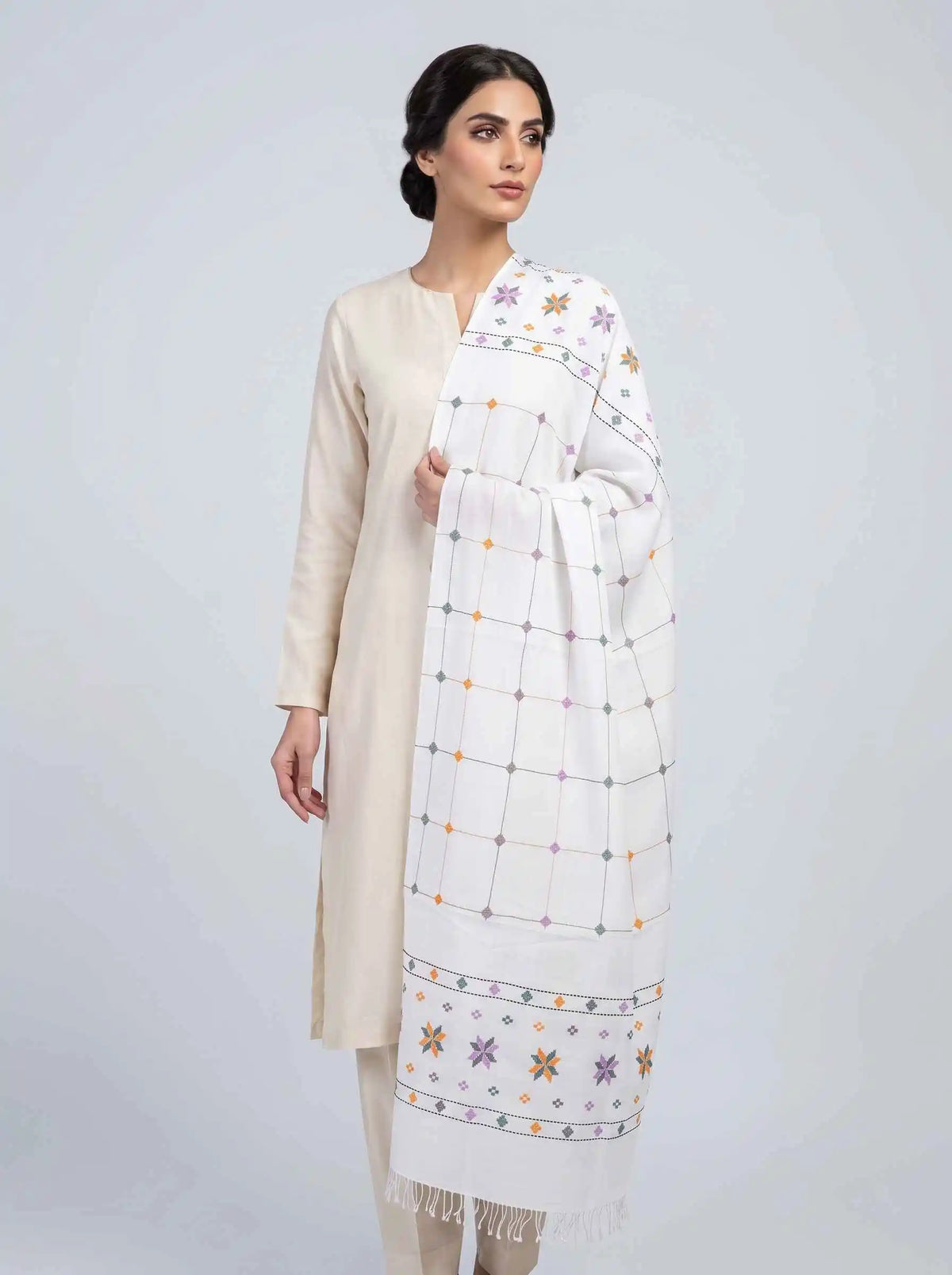 Zardad Elite female wool shawl (White)