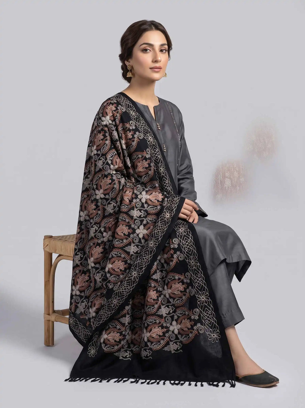 Zardad Elite female wool shawl (Black)